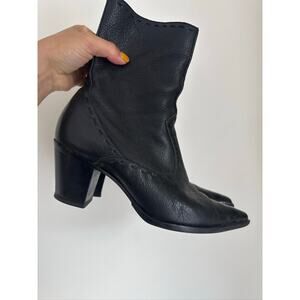 Naturalizer Leather Block Heel Pointed Toe Boots - Black